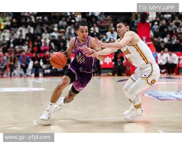 成都篮球队在联合会杯积分榜中以57分稳居第一名展现强劲实力 成都篮球队在联合会杯积分榜中以57分稳居第一名展现强劲实力