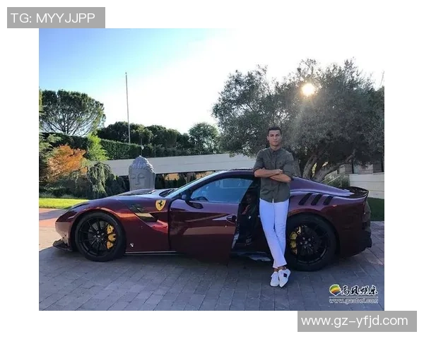 揭秘足球明星私照图背后的故事与生活点滴 揭秘足球明星私照图背后的故事与生活点滴