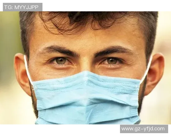 足球明星口罩头像女图片展示个性魅力与时尚风潮的完美结合